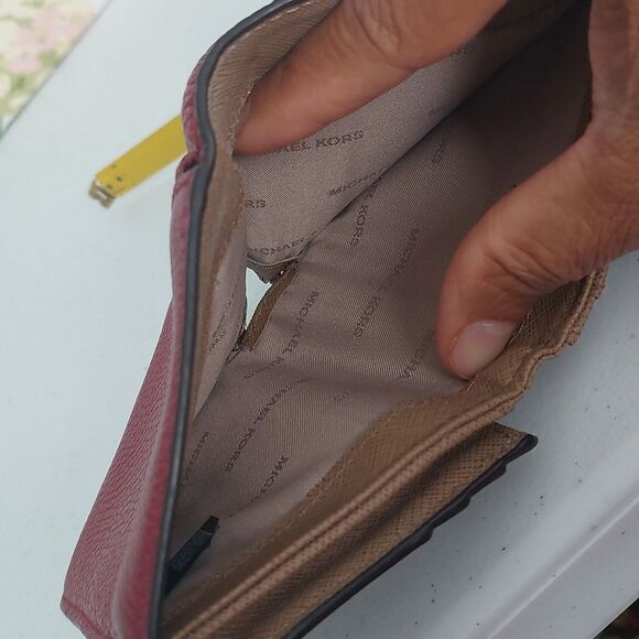 Michael Kors Bedford Brick Red Leather Carryall Card Case Wallet - Picture 8 of 10